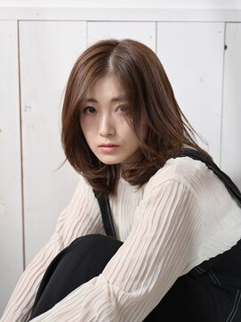 ネオリーブアオバ 高田馬場店(Neolive aoba) 韓国風大人センターパート♪ グレージュ/ベージュカラー