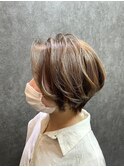 ショートボブ