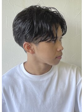 ラ・ミュール La.Mur センター分けパーマ