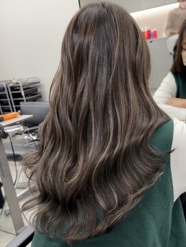 ジルブラン(JIL BLAN) ハイライトバレイヤージュダブルカラーショートカット30代40代