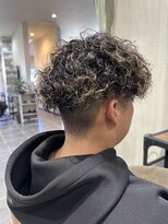 アプシー 三木店(Apsee)&nbsp;プードルパーマ/刈り上げショート/くすみベージュ