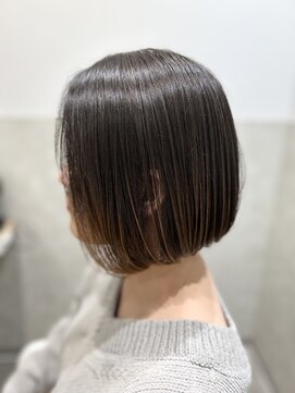 ジジ(GiGi) bluntカットなのに軽いボブ