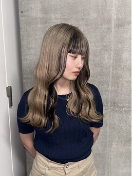 ザ オーダー(THE ORDER) ミルクティーベージュとブラックのインナーデザイン