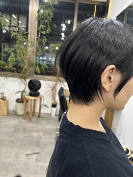 エモヘアー(emo hair) マッシュショート