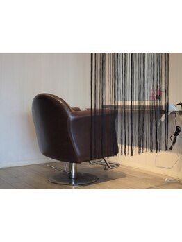 大型店が苦手な方にオススメ◎同時施術をしないので、周りの目を気にせずゆったりと過ごせる！