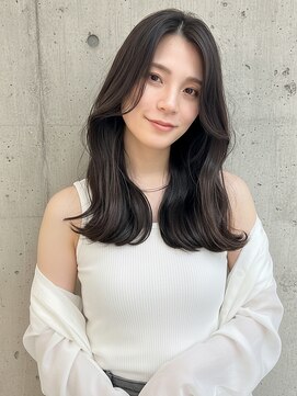 顔まわりくびれスタイルオリーブグレージュカラー