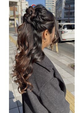 タカ 田町店(TAKA) 高めハーフポニー