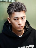 プロショップウェーブ(PRO SHOP WAVE) スペインカール/テーパーフェード/メンズパーマ/フェザーパーマ