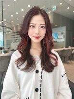 ロンド クラン 岡崎(Lond Clan)&nbsp;インナーカラーで見せる大人かわいいロングヘアー