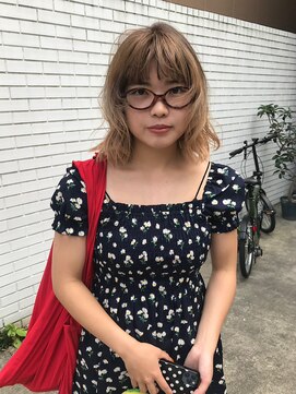 フェンヘアーアイス 中目黒(Fen.hair ici) ブリーチハイトーン×ミルクティーベージュ×くびれボブ