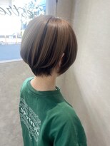 エストレーラ(estrela)&nbsp;『estrela』透明感　小顔丸みくびれショート