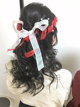 ヘアーアンドメイク トミー(Hair&Make Tommy) ハーフアップ