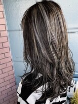 オンリエド ヘアデザイン(ONLIed Hair Design) 【ONLIed】ダークグレージュのハイライトスタイル