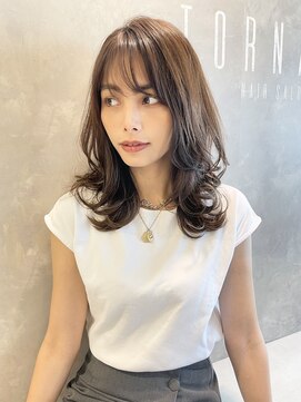 トルネード(TORNADO) 韓国風ヘア20代30代40代 くびれミディ マロンブラウンM88