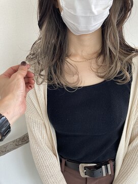 オーシー 四ツ井店(O'sea) くすみインナーカラー