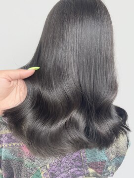 カリーナコークス 原宿 渋谷(Carina COKETH) 暗髪カラー/アッシュ/インナーカラー/ダブルカラー/韓国風