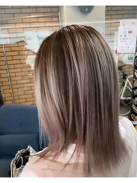 ラフ 難波店(LAFF) #黒髪#ボブルフ#ネビージュ#小顔#ワンレン