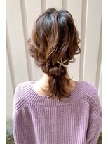 アンティーカ バイ エレノア(Antica by eleanor)&nbsp;ローポニーヘアアレンジ