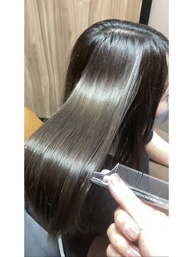 グリン 栄(grin) 美髪カラー（シルバーベージュ）＋ミネコラ