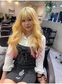 抜きっぱなしブロンド×ネオピンク"裾カラー"