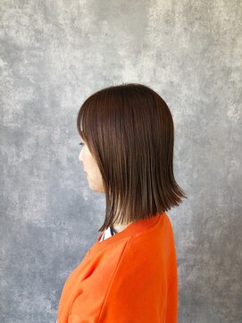 ヘアアンドメイク ムーア(Muuua) ブラウンベージュ ＋ 切りっぱなしボブ