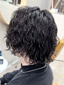 オルト(Altn) 大人の波巻きスパイラルパーマミディアムロングメンズカットヘア