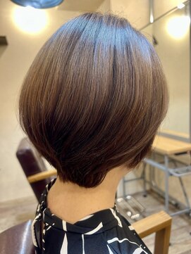 アメリシシ 近鉄八尾店(Ameri sisii.) 【アッシュブラック/ショート】#Ameri #大阪 #八尾 #ブリーチ