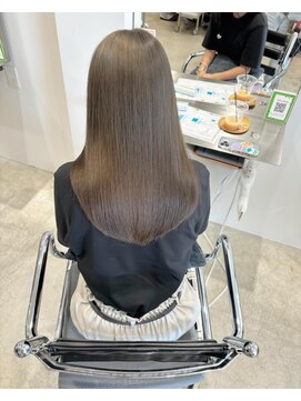 インク バイ アルテフィーチェ 西宮(ink by artefice) 秋っぽオリーブグレージュ@20代/30代