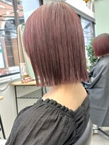 ヒビヲ(HIBIO) タッセルボブミルクティーピンクベージュ顔まわりレイヤーカット