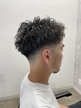 モエバイアリア(Moe by aria) フェードパーマ