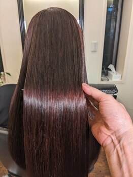 ルビー RUBYの写真/ぺたんこ・広がり・ぱさつきなどの髪でお悩みの方へ―。髪質を見極めた提案で理想の指通りとうるツヤ髪へ*