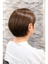 ヴィソップ(V.S.O.P)&nbsp;カラーグレス白髪ぼかし艶ショートボブ