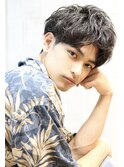 前髪までしっかり強めパーマ!前下がりスパイラルパーマ