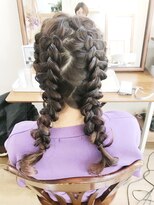 ロカット サロン(Roquat Salon) ライブにツインあみおろし【ヘアアレンジ 立川/立川南/八王子】