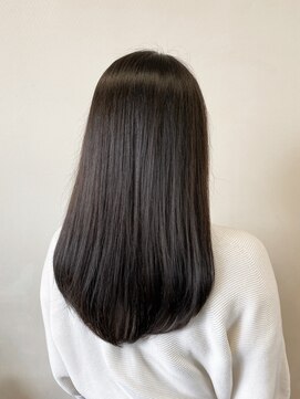 リタ ヘアメイク(Rita hair make) 艶ストレート