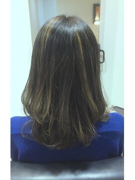 ヘアープロデュース フラックス(HAIR PRODUCE flux) 【flux】ランダムメッシュミディ【西淀川区,尼崎駅,出来島】