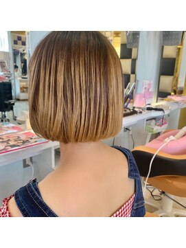 髪技空間アノン(anon) ミニボブ