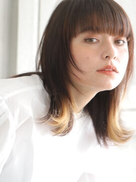 ユーアンボワーズ(U-AMBOISE) やわらかいカットラインのミディアムボブvol.3