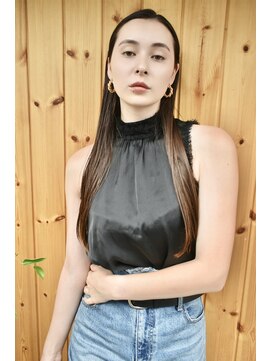 ブゾン(buZon) 耳掛けスタイリッシュストレート×大人ロング