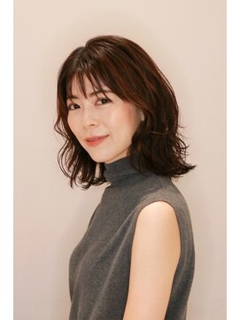 アンベリールフルー(EMBELLIR fleur) ミディアムウルフ　30代/40代/50代