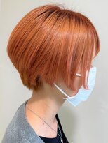 アズールサン 草加西口店(azule-sun)&nbsp;インナーカラー,オレンジ,ボブ,ショート,耳かけ,韓国風,ブリーチ