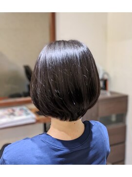 リレイションズ(RELATIONS) 小顔ショートボブ