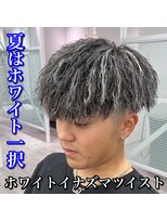 ルースト 心斎橋店(ROOST)&nbsp;マッシュ/フェード/ホワイトハイライト/イナズマツイスト