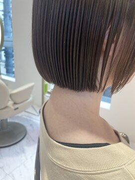 モナバイルーブル(MONA by Louvre) 【MONA】ミニボブ/ワンレンボブ/切りっぱなしボブ