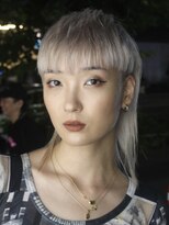 ピークアブー 原宿ハラカド(PEEK-A-BOO) イメチェンホワイトブロンドレイヤーハイトーン派手髪ショート2