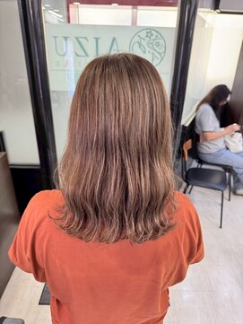 アイズ 本厚木(AIZU) ハイトーンカラー