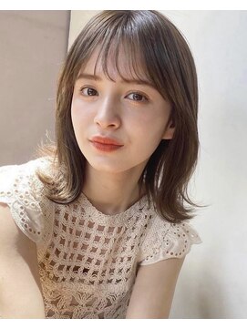 アンガーデン(Une GARDEN) ミディアムヘア暗めカラー大人かわいいレイヤーカット前髪カット