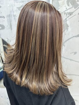 サル(saru) #ハイライトカラー #ベージュ