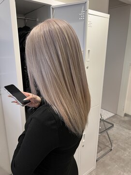 カラ 京都河原町(Kala) グレージュ