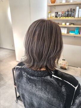 キッカ(kicca) 【kicca】レイヤーボブ×コントラストハイライト